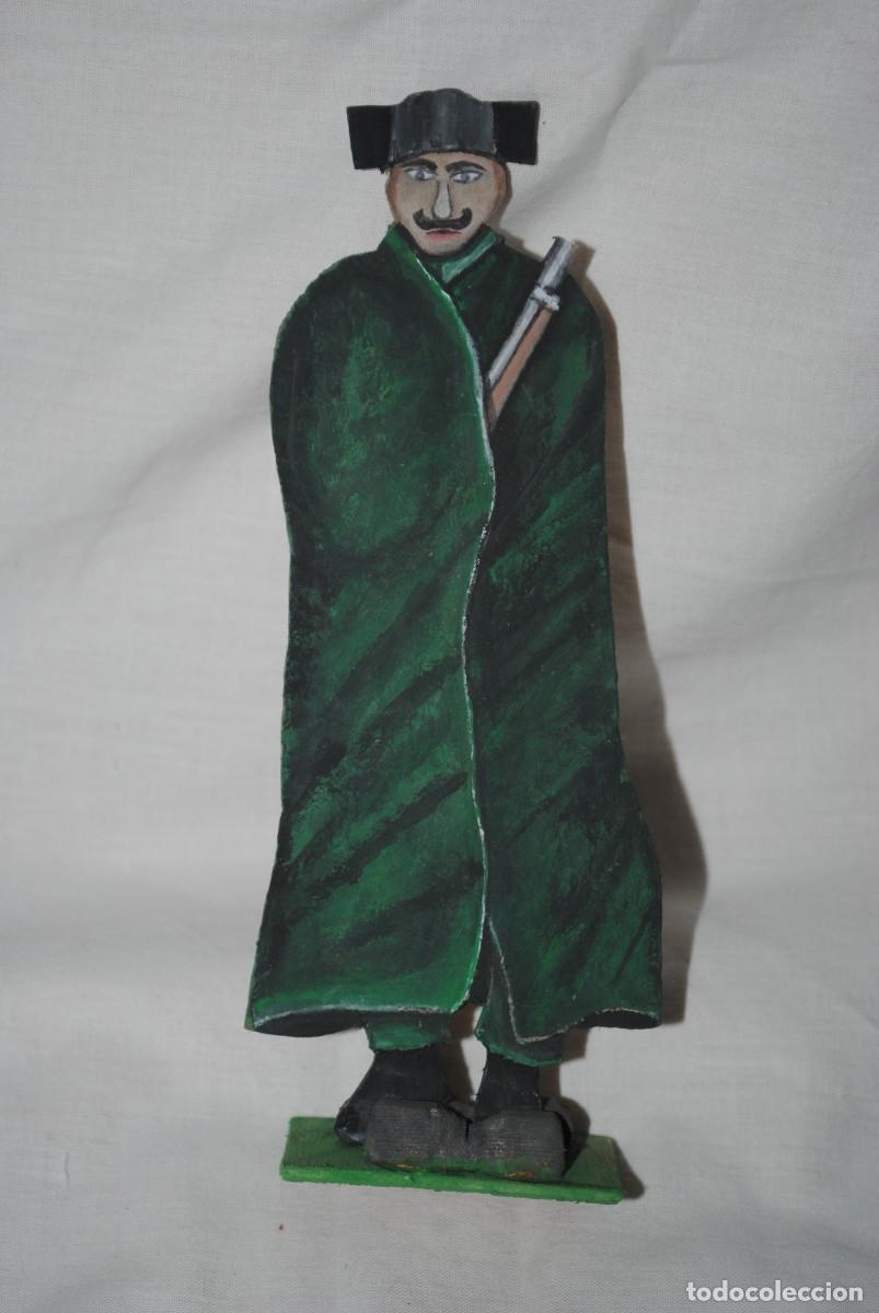 Figuras de acci&oacute;n: FIGURA DE CARTON PINTADA A MANOS . - Foto 2