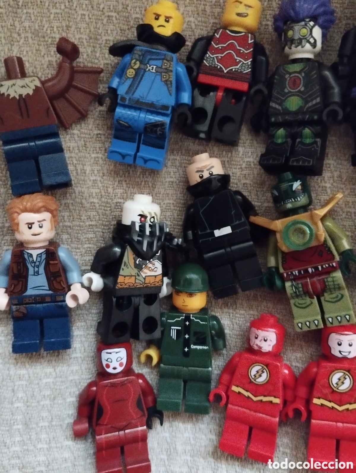 Figuras de acci&oacute;n: LOTE 24 FIGURITAS LEGO - Foto 2