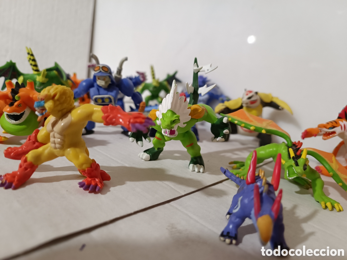 Figuras de acci&oacute;n: Figuras Invizimals pl&aacute;stico - Foto 7