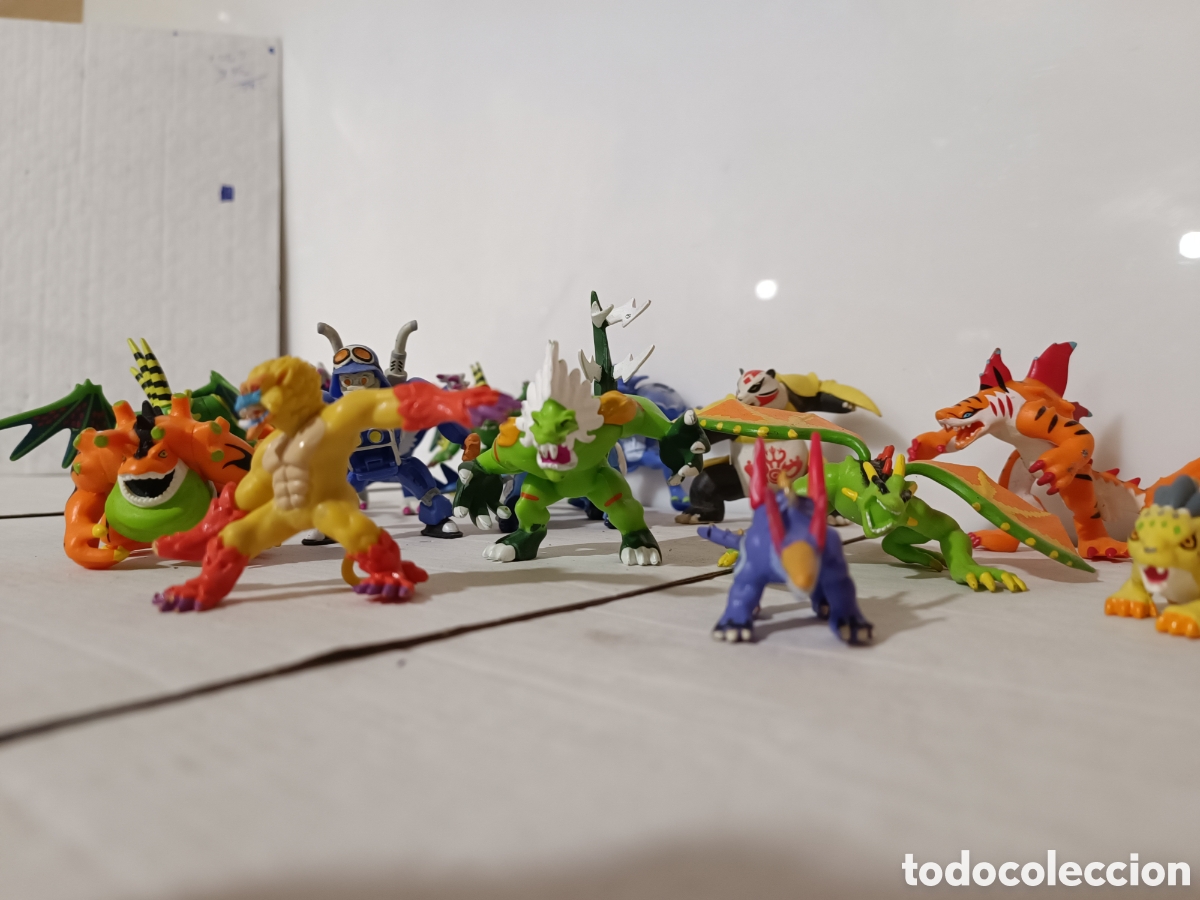 Figuras de acci&oacute;n: Figuras Invizimals pl&aacute;stico - Foto 9