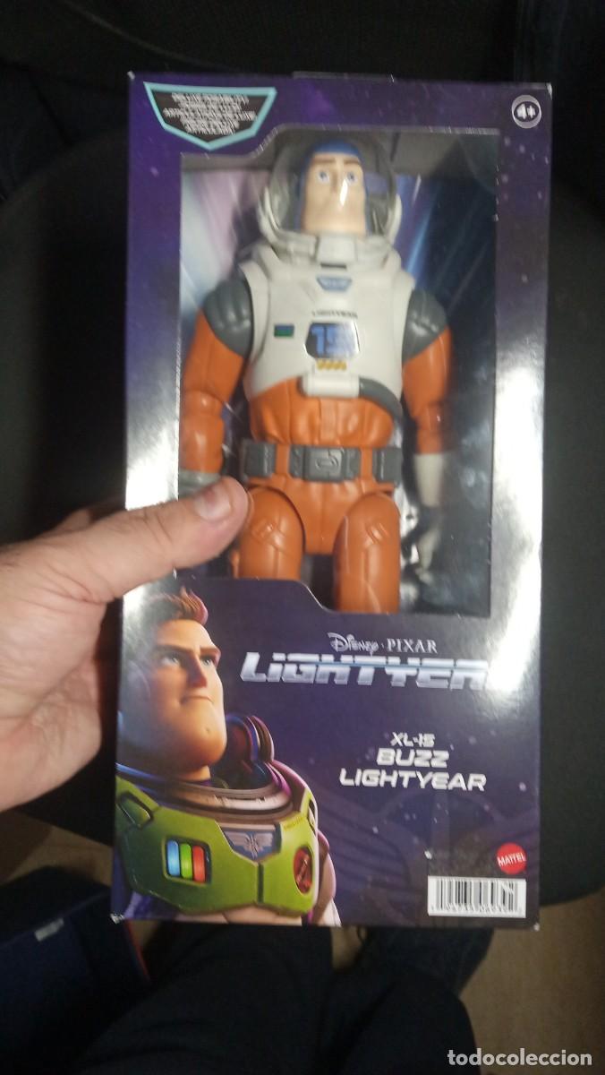 Figuras de acci&oacute;n: Mu&ntilde;eco Buzz Lightyear de Mattel de 28 cm de altura. - Foto 3