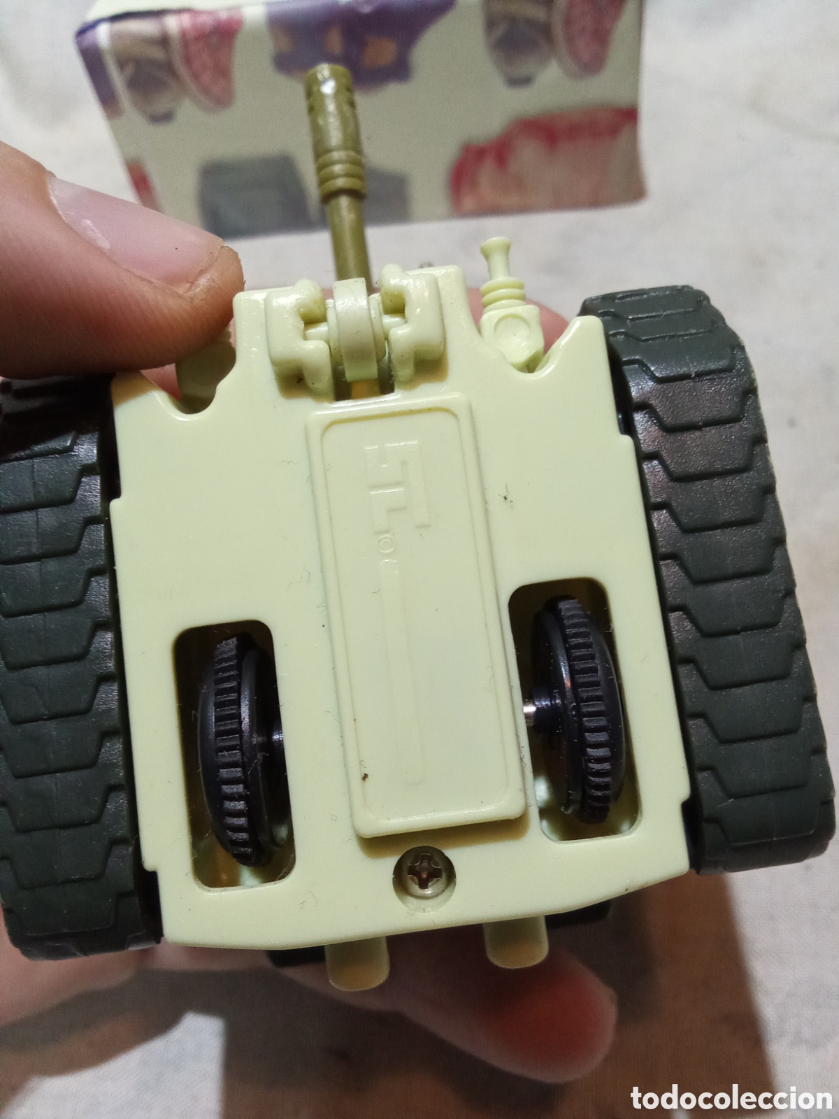 Figuras de acci&oacute;n: TANQUE GAL&Aacute;CTICO DE SC - Foto 4
