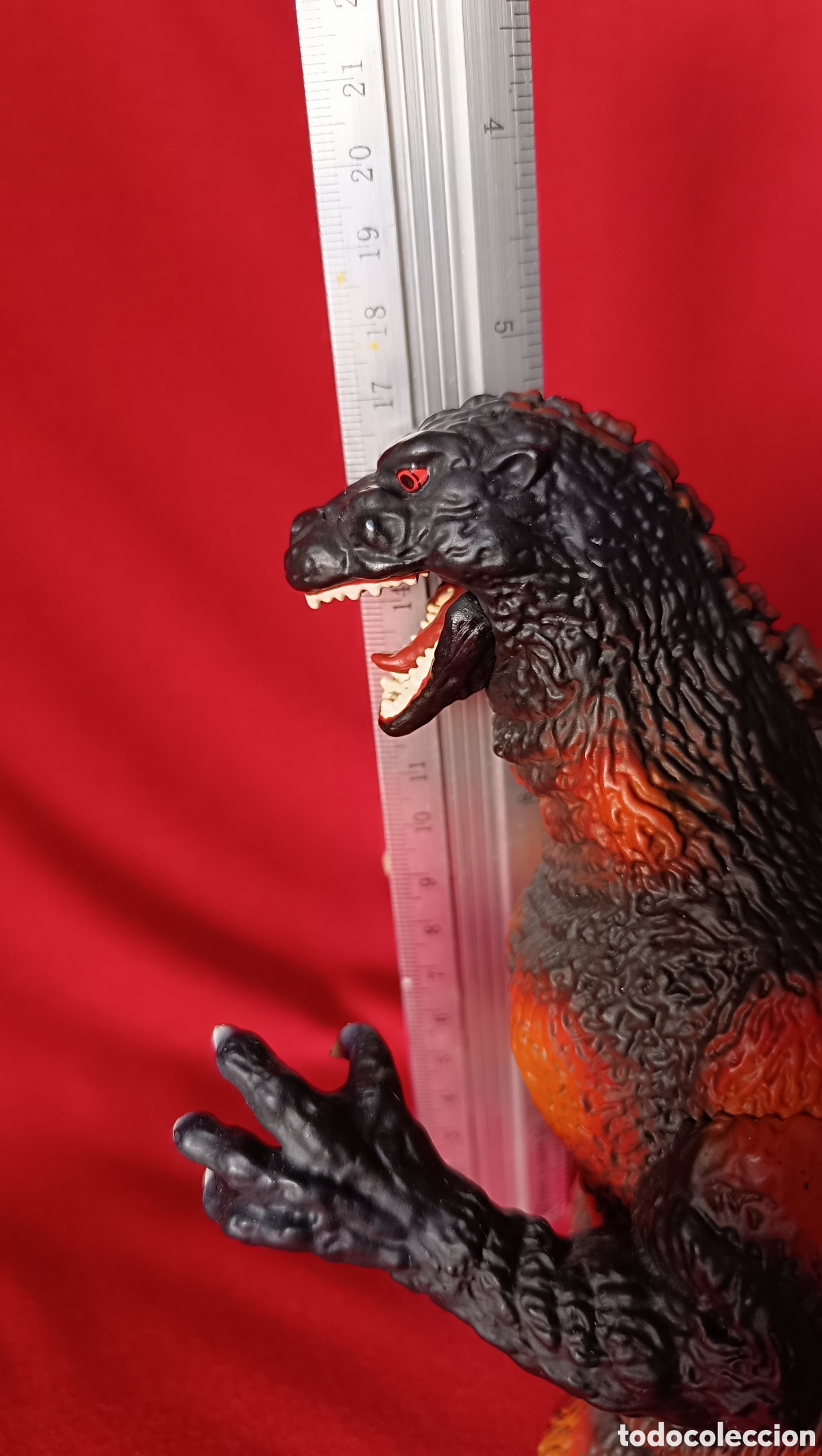Figuras de acci&oacute;n: Hucha de Godzilla en llamas - Foto 6