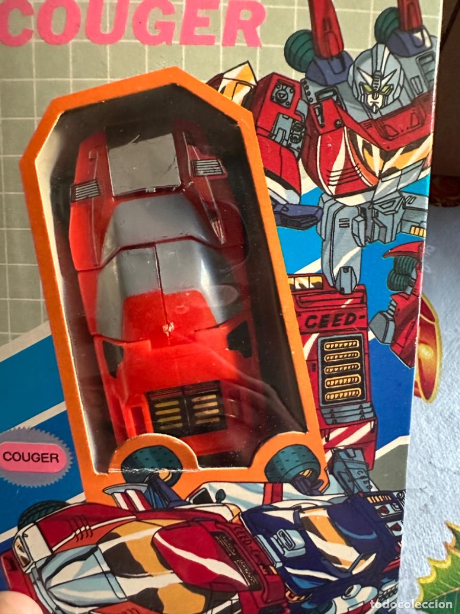Figuras de acci&oacute;n: Coche tipo transformer, en su caja, sin uso - Foto 2