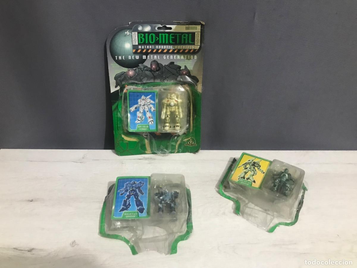 Figuras de acci&oacute;n: Lote de 3 robot biometal - Foto 1