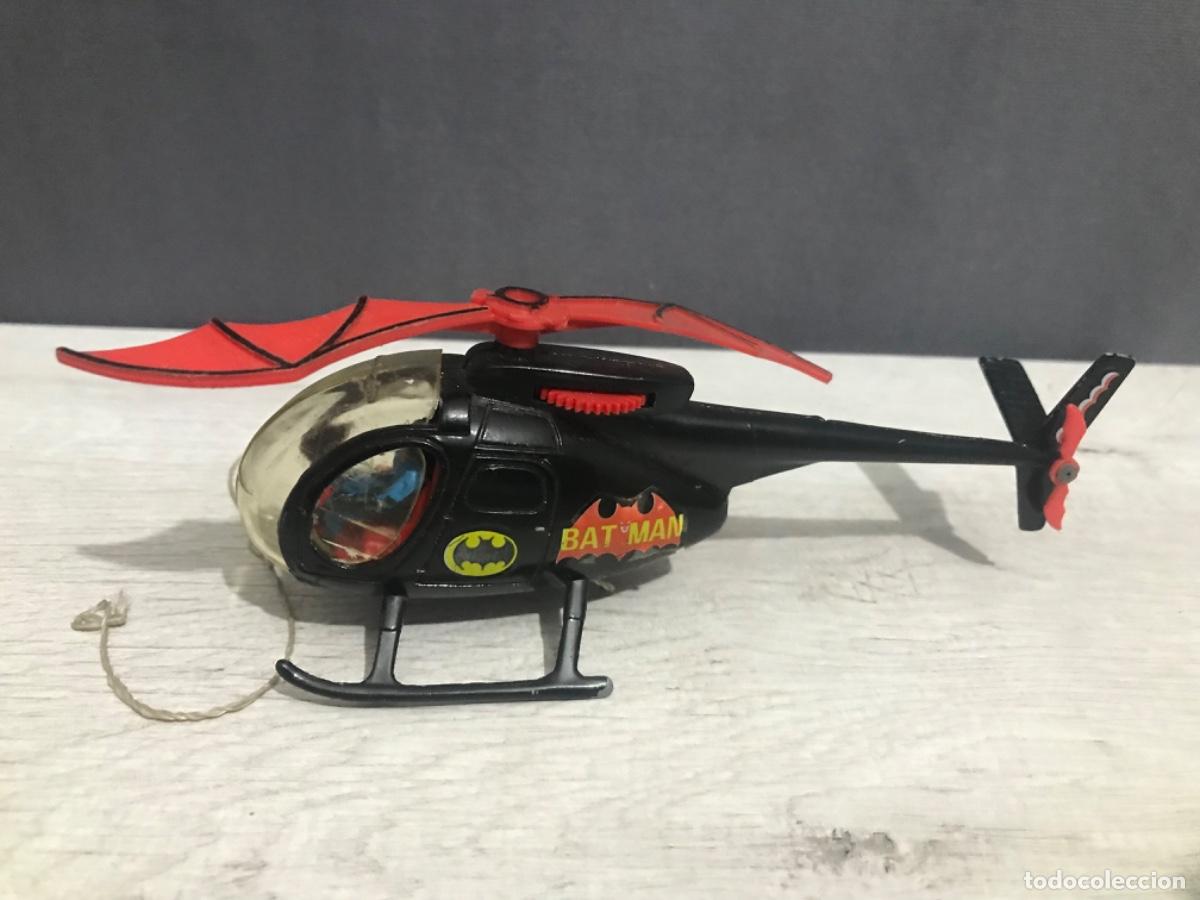 Figuras de acci&oacute;n: Helic&oacute;ptero de Batman - Foto 7