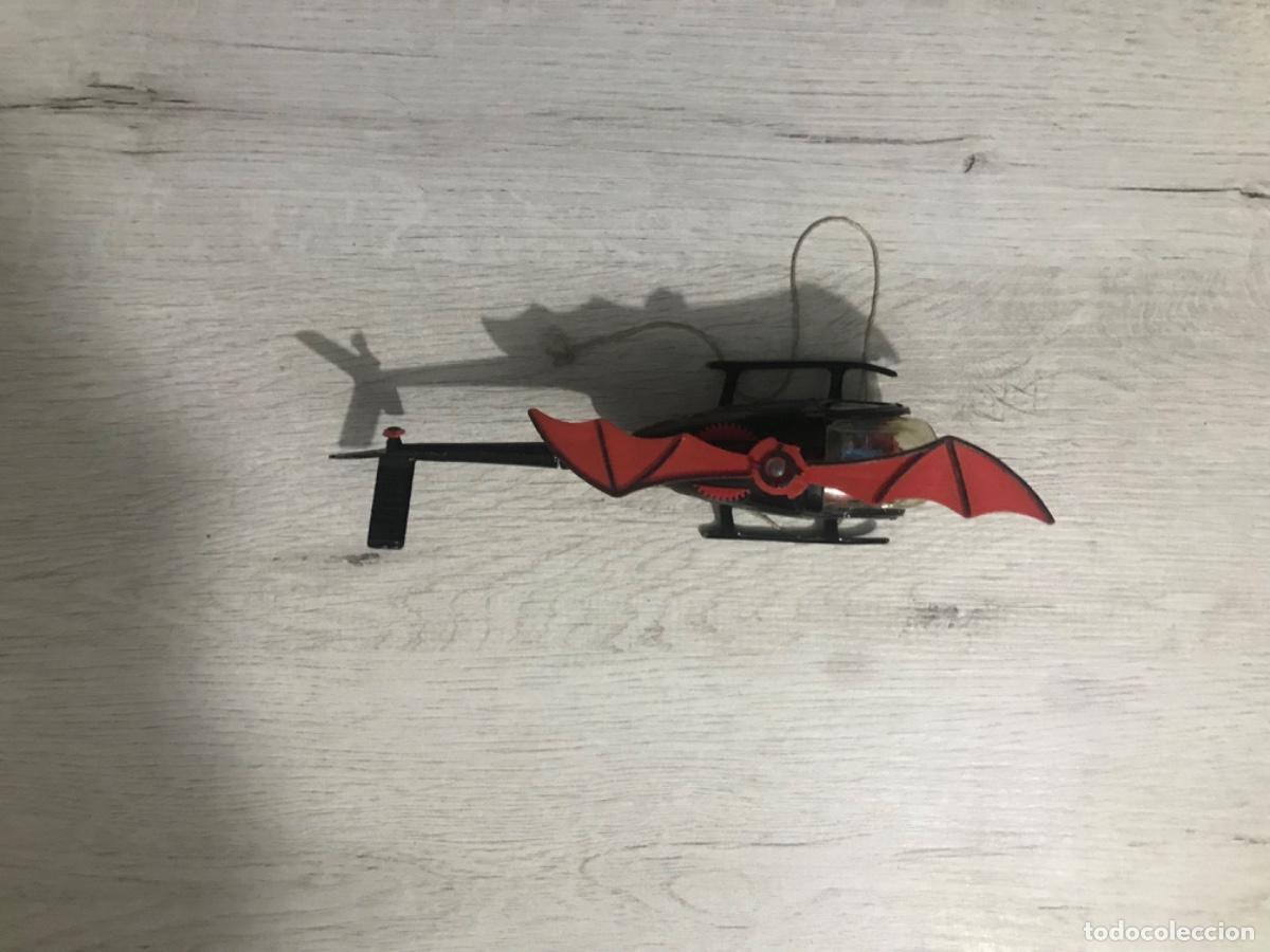 Figuras de acci&oacute;n: Helic&oacute;ptero de Batman - Foto 9