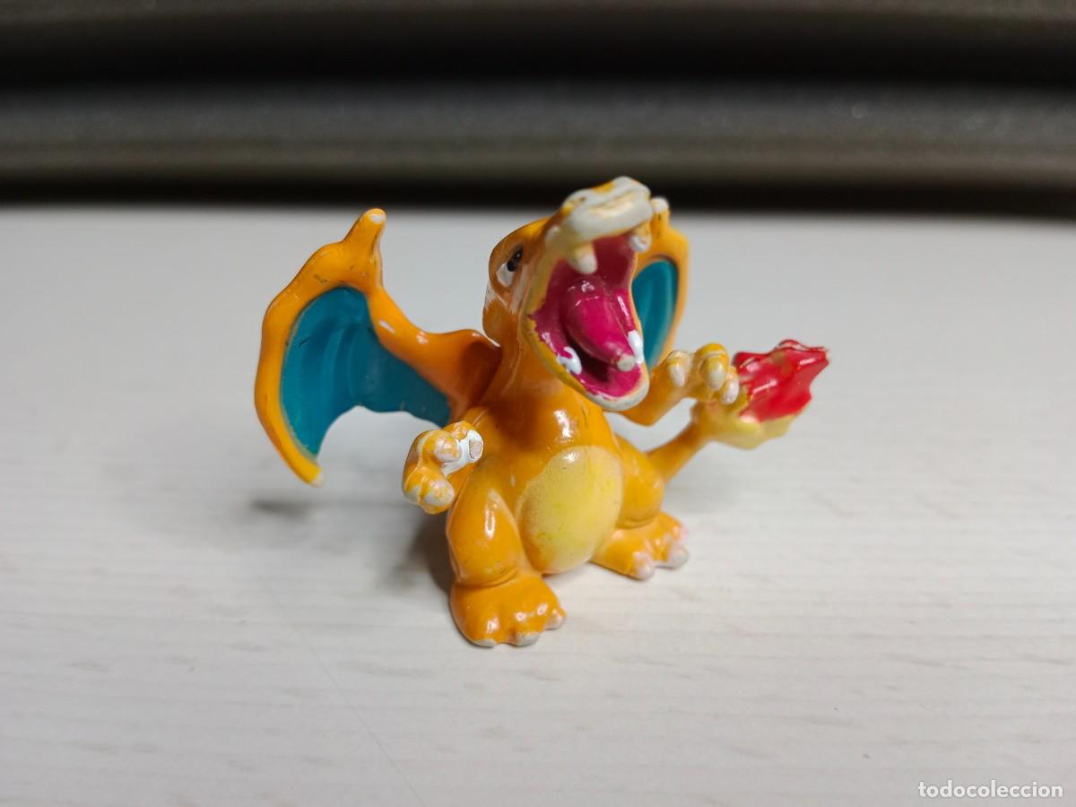 Figuras de acci&oacute;n: Figura Charizard Pok&eacute;mon 4cm - Foto 1