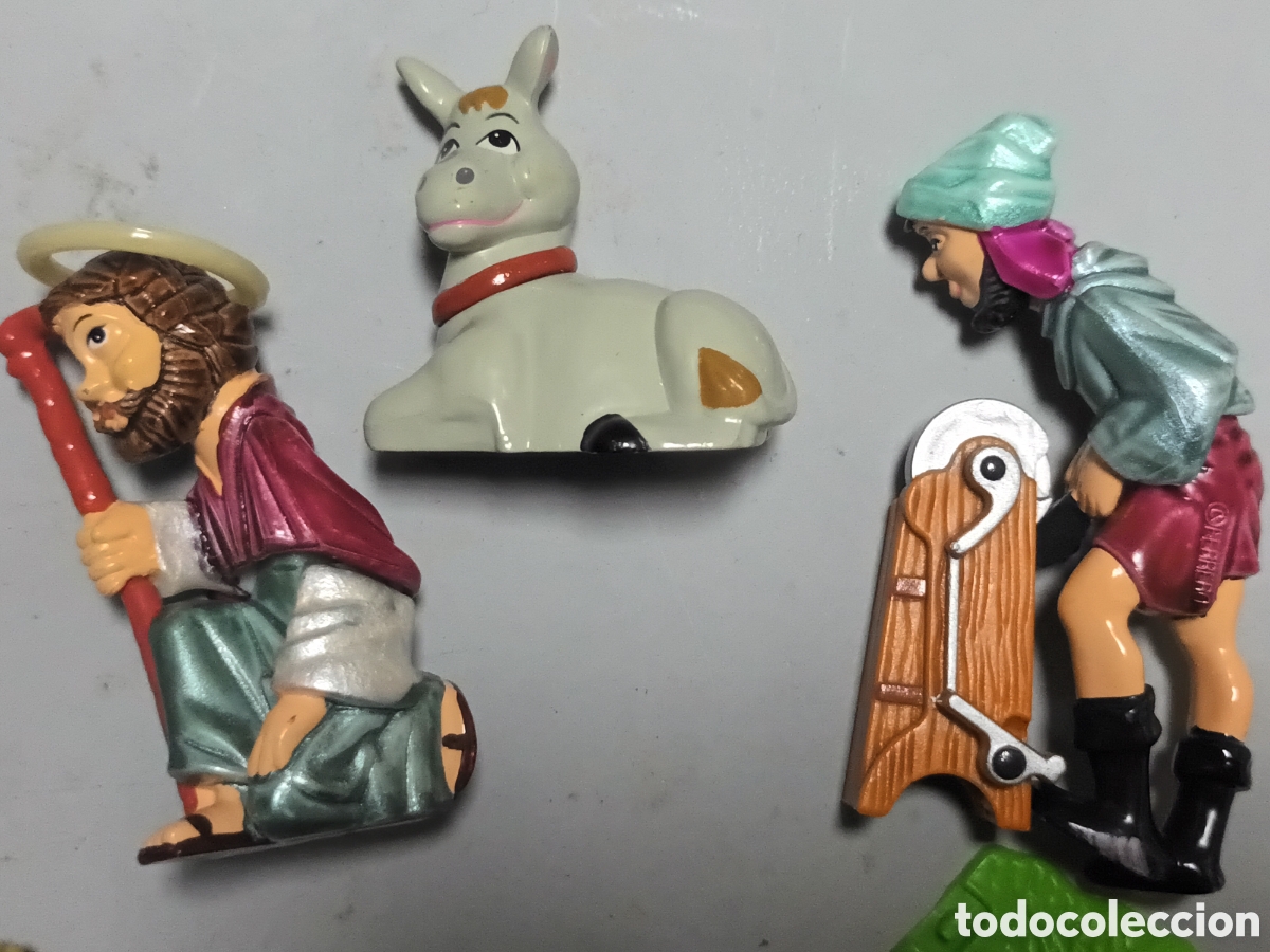 Figuras de acci&oacute;n: Lote bel&eacute;n Huevos kinder - Foto 5