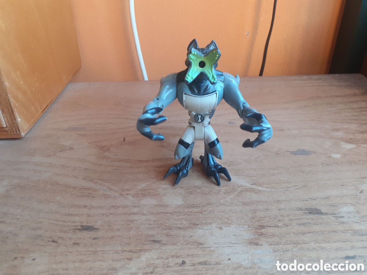 Figuras de acci&oacute;n: Ben 10 benwolf figure with tail - Foto 1