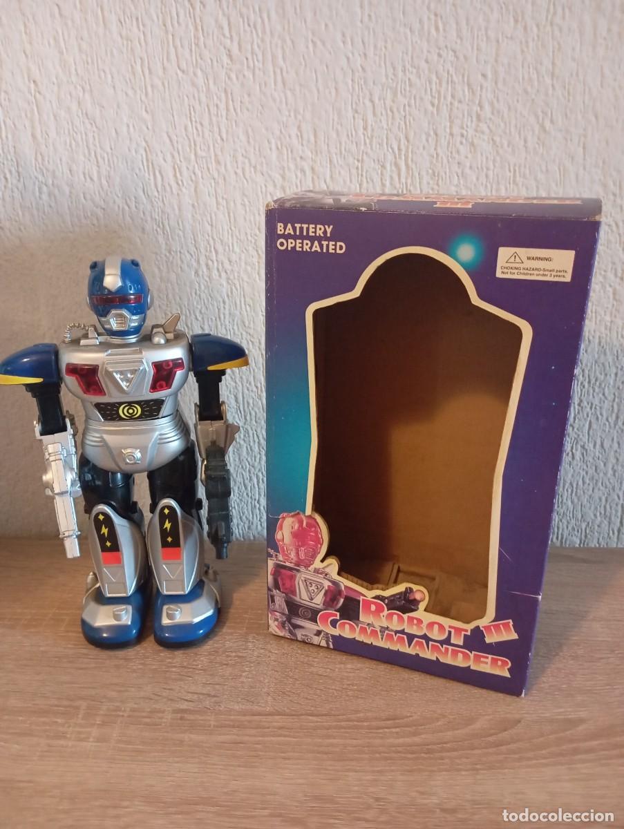 Figuras de acci&oacute;n: ROBOT COMMANDER III A&Ntilde;OS 90 EN SU CAJA - Foto 1