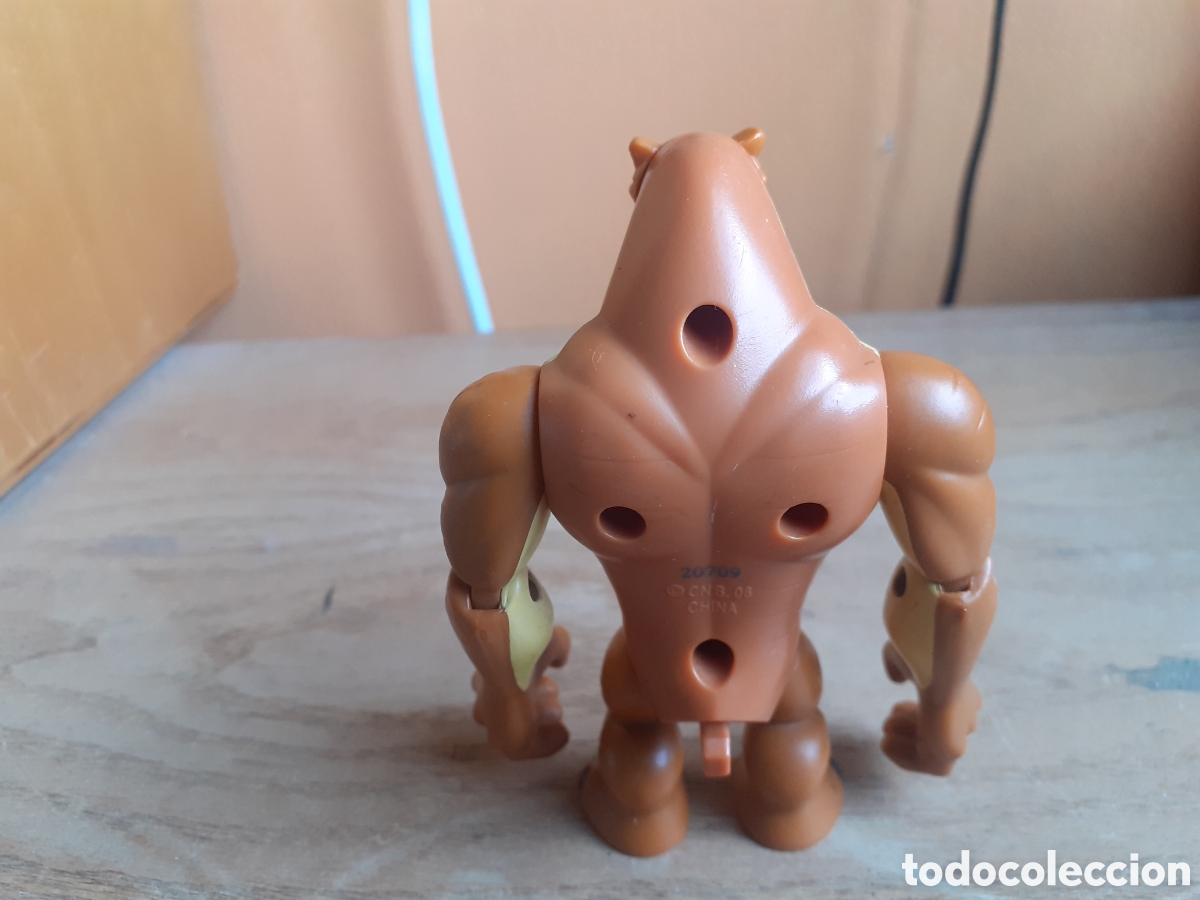 Figuras de acci&oacute;n: Ben 10 humungousaur figure - Foto 4