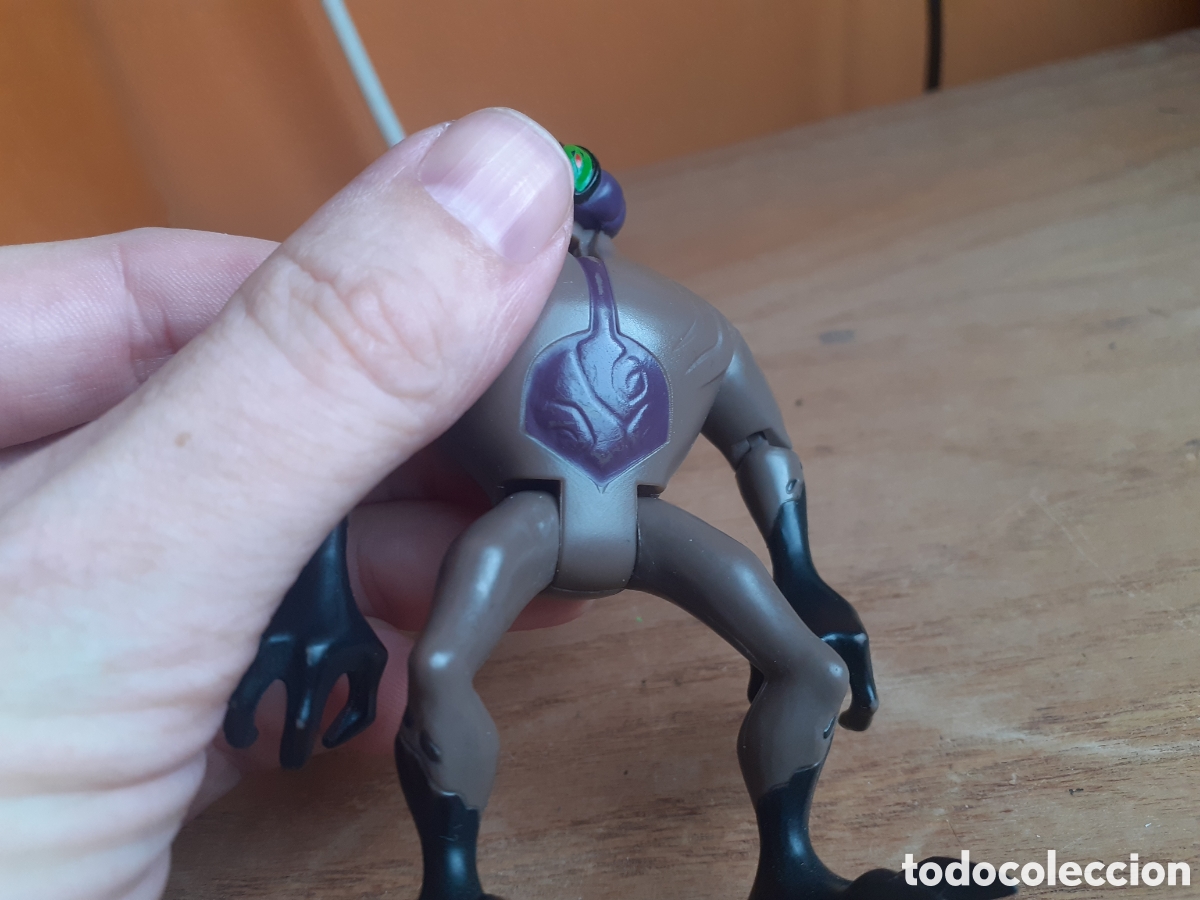 Figuras de acci&oacute;n: Ben 10 dna figure toy - Foto 2
