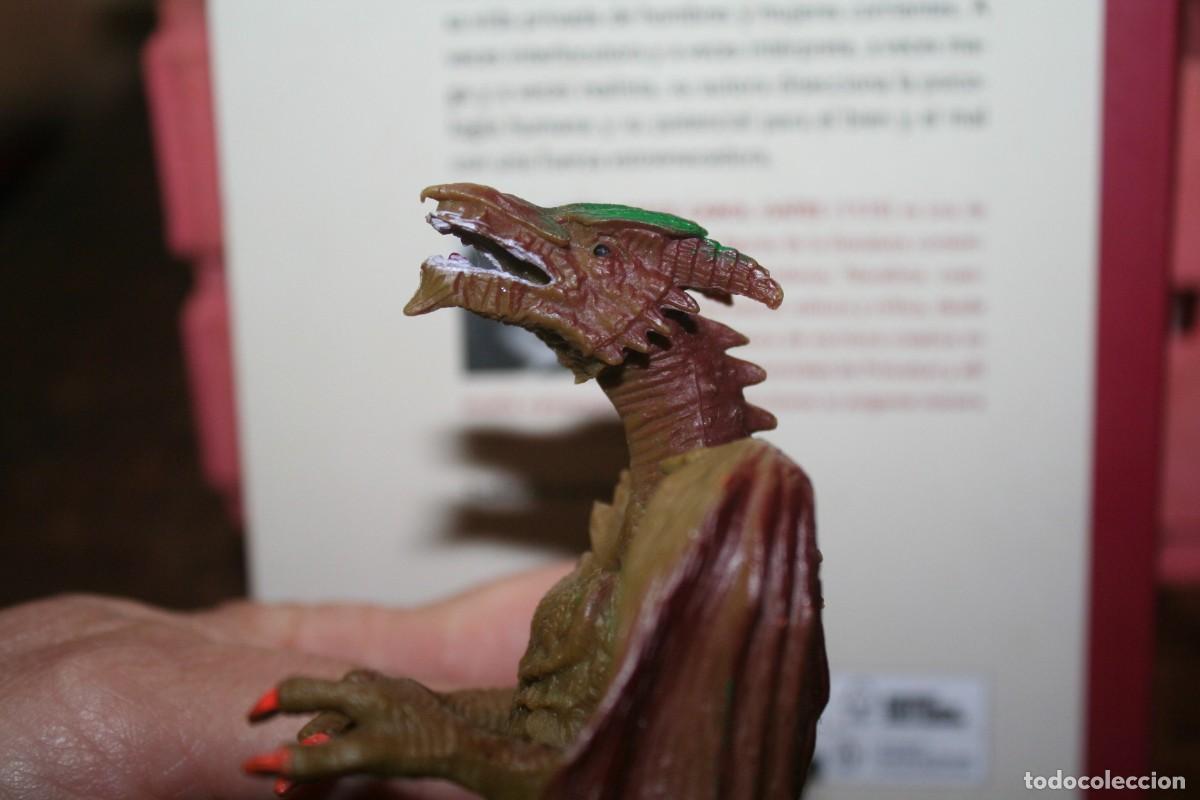 Figuras de acci&oacute;n: mu&ntilde;eco figura dragon - Foto 5