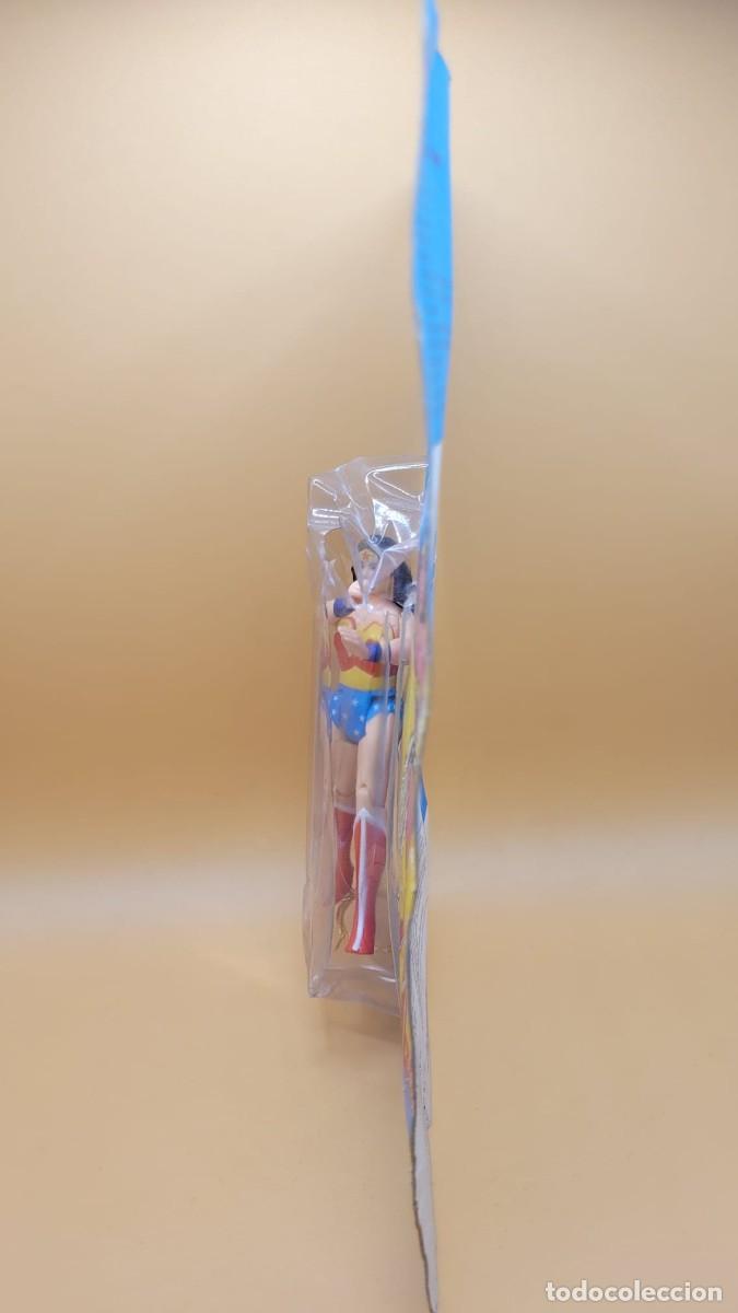 Figuras de acci&oacute;n: WONDERWOMAN SUPER PODERES KENNER - Foto 3
