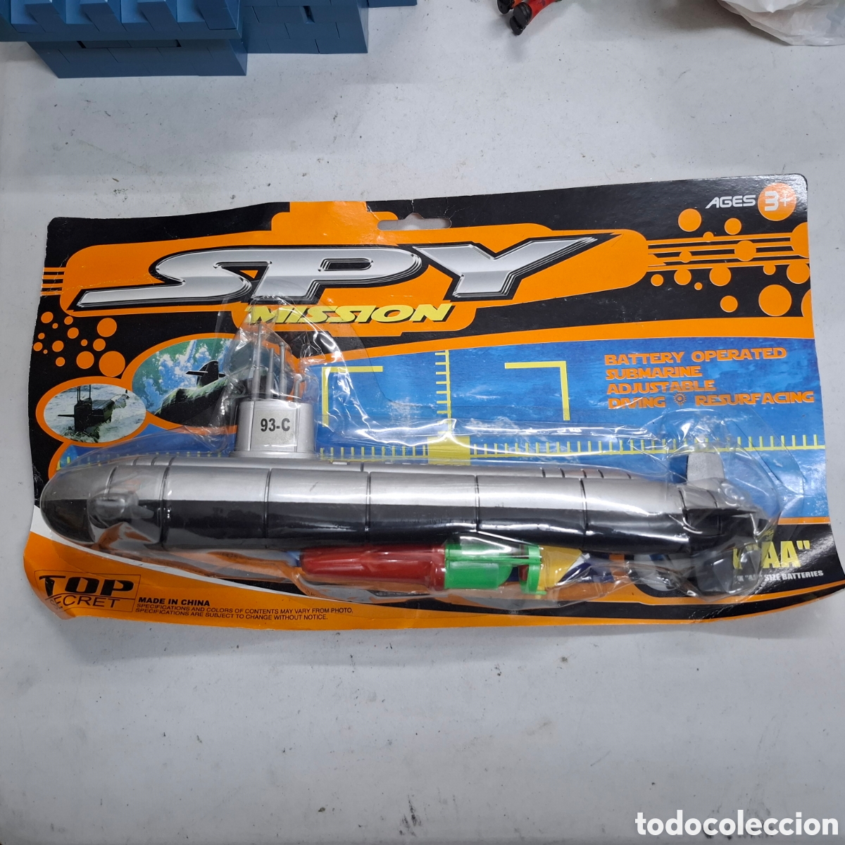 Figuras de acci&oacute;n: BLISTER CON SUBMARINO MODELO A ESCALA - Foto 1
