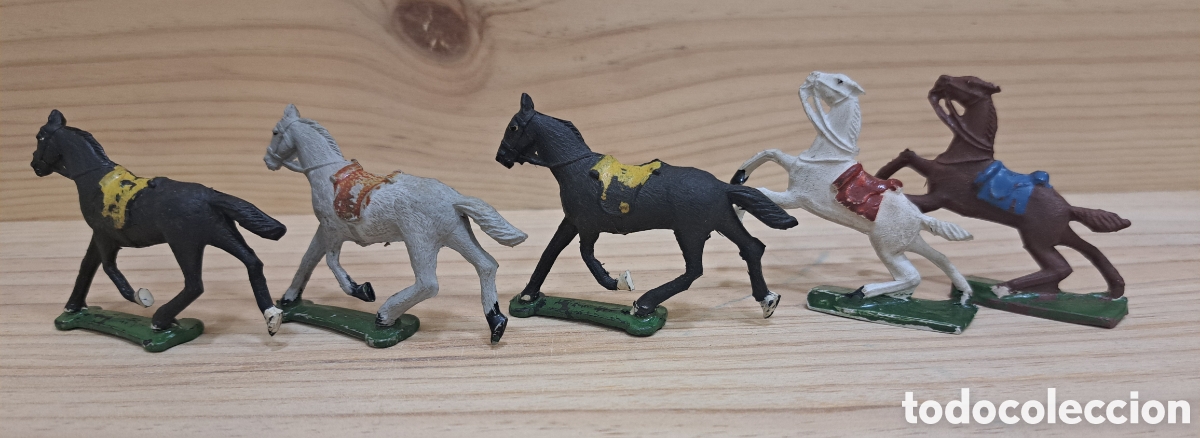 Figuras de acci&oacute;n: Caballos con peana del oeste Capell - Foto 2