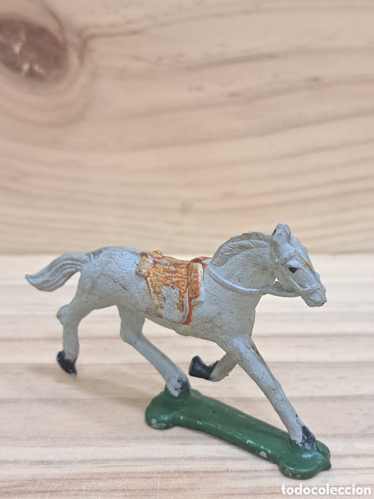 Figuras de acci&oacute;n: Caballo del oeste con peana Capell - Foto 1