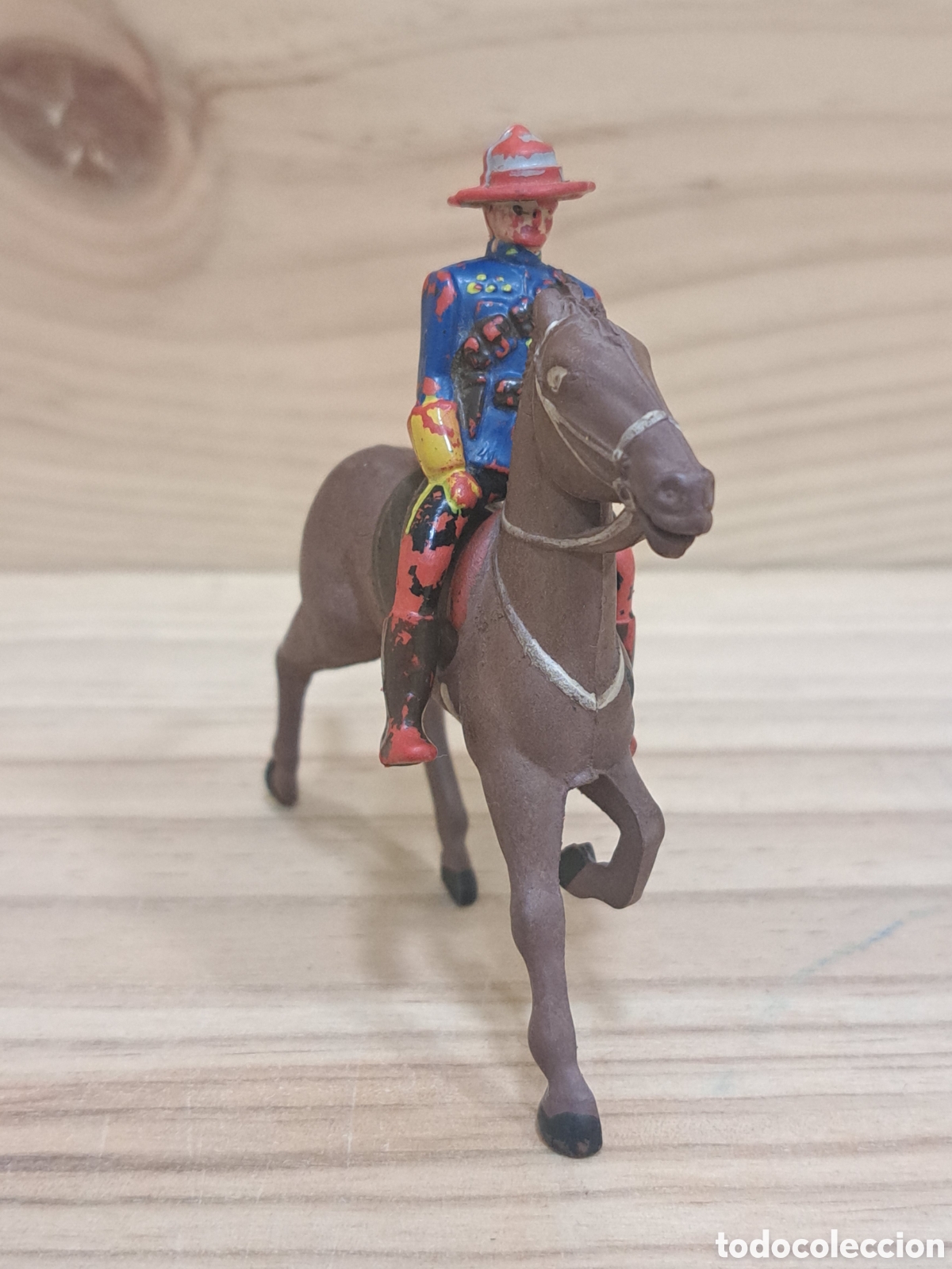 Figuras de acci&oacute;n: Polic&iacute;a montada del Canad&aacute; a caballo - Foto 1