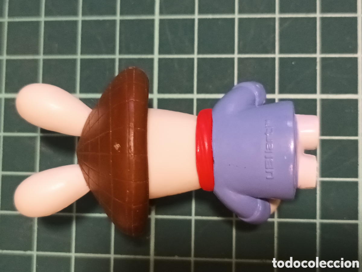 Figuras de acci&oacute;n: Dos conejos ubilartl colecionables - Foto 4