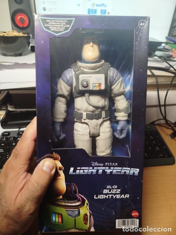 Figuras de acci&oacute;n: Mu&ntilde;eco Buzz Lightyear de Mattel (figura de 28 cm) - Foto 1