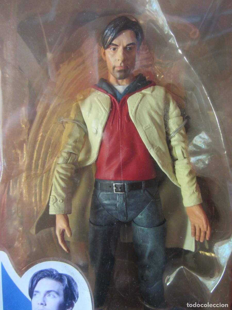 Figuras de acci&oacute;n: PETER PETRELLI. MEZCO. 2007 - Foto 2