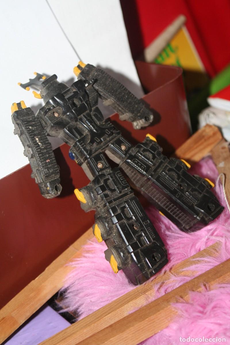 Figuras de acci&oacute;n: mu&ntilde;eco figura transformers bandai - Foto 2