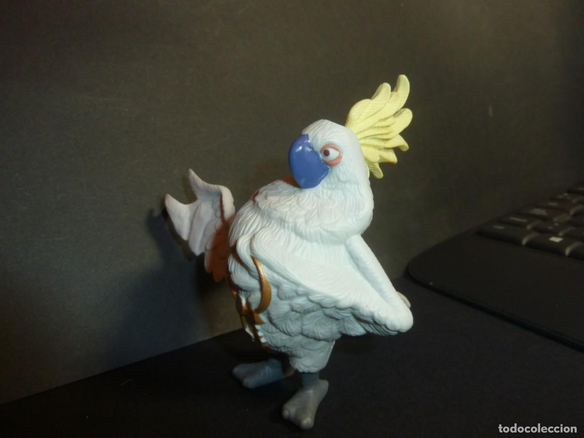 Figuras de acci&oacute;n: Cacat&uacute;a Nigel. R&iacute;o. Mcdonalds 2011 - Foto 3