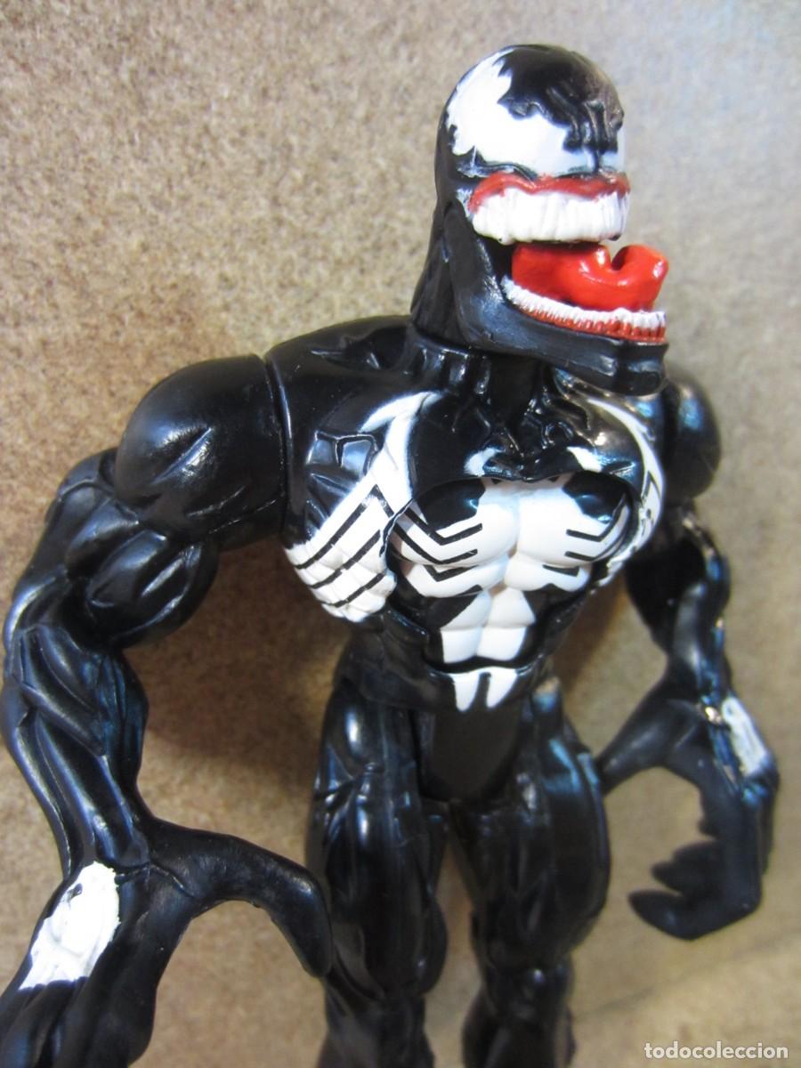 Figuras de acci&oacute;n: Venom de Spiderman Marvel (Defectuosa) - Foto 3