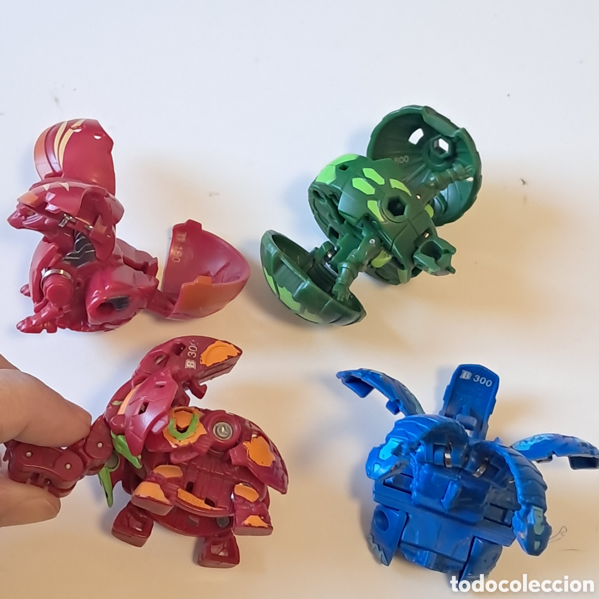Figuras de acci&oacute;n: Lote 4 bolas bakugan - Foto 6