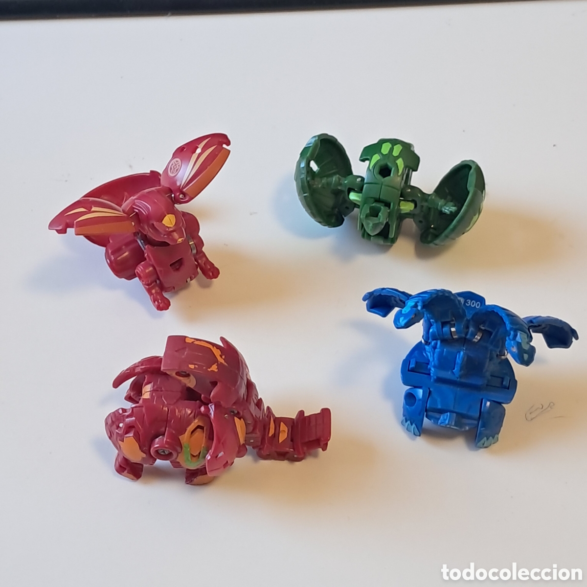 Figuras de acci&oacute;n: Lote 4 bolas bakugan - Foto 1
