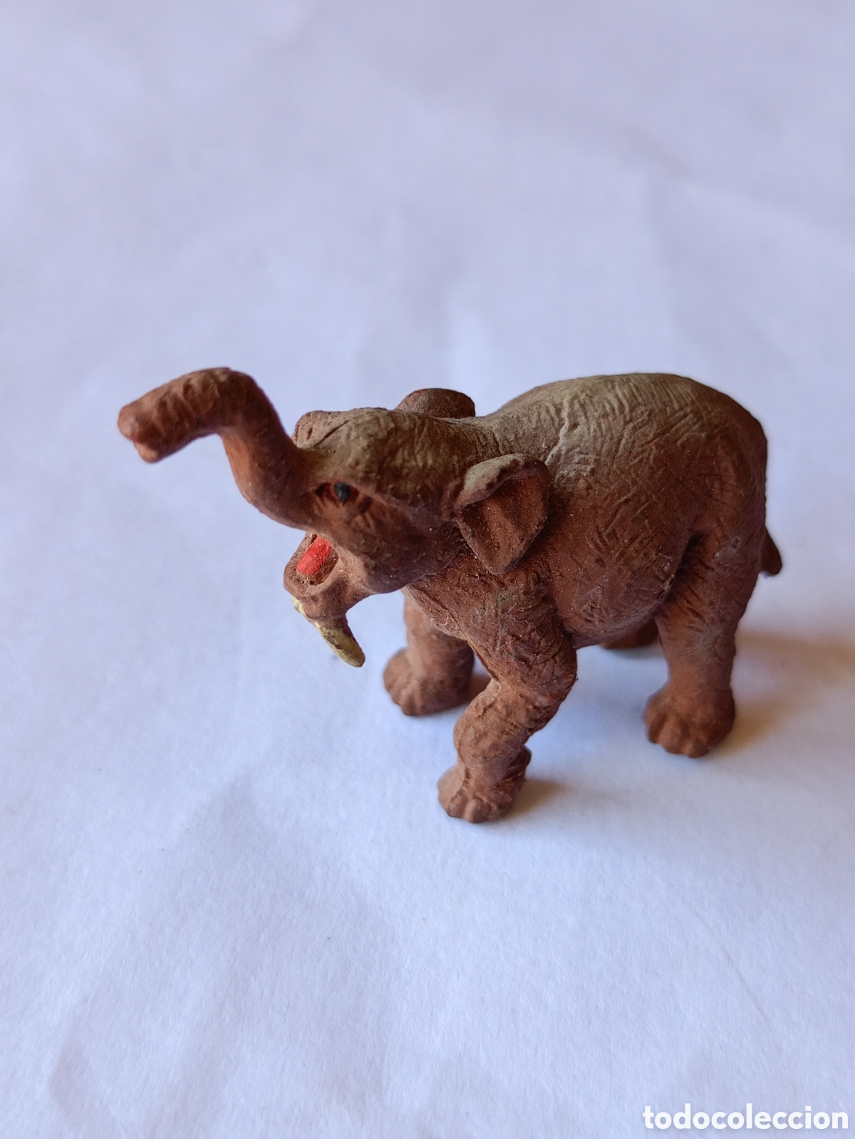 Figure di azione: Figura elefante yeso pintado