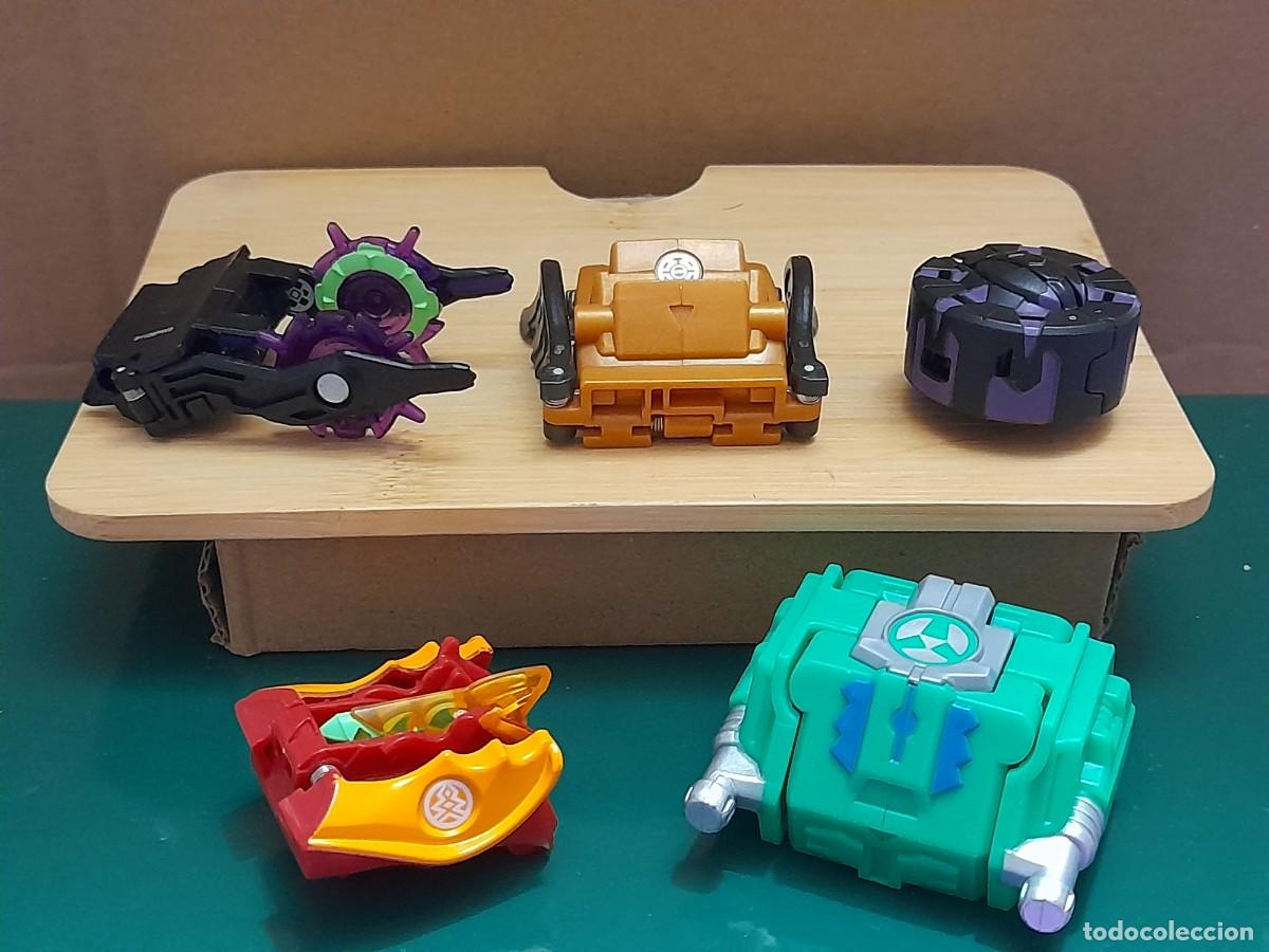 Figuras de acci&oacute;n: Lote de diferentes bakugan - Foto 1