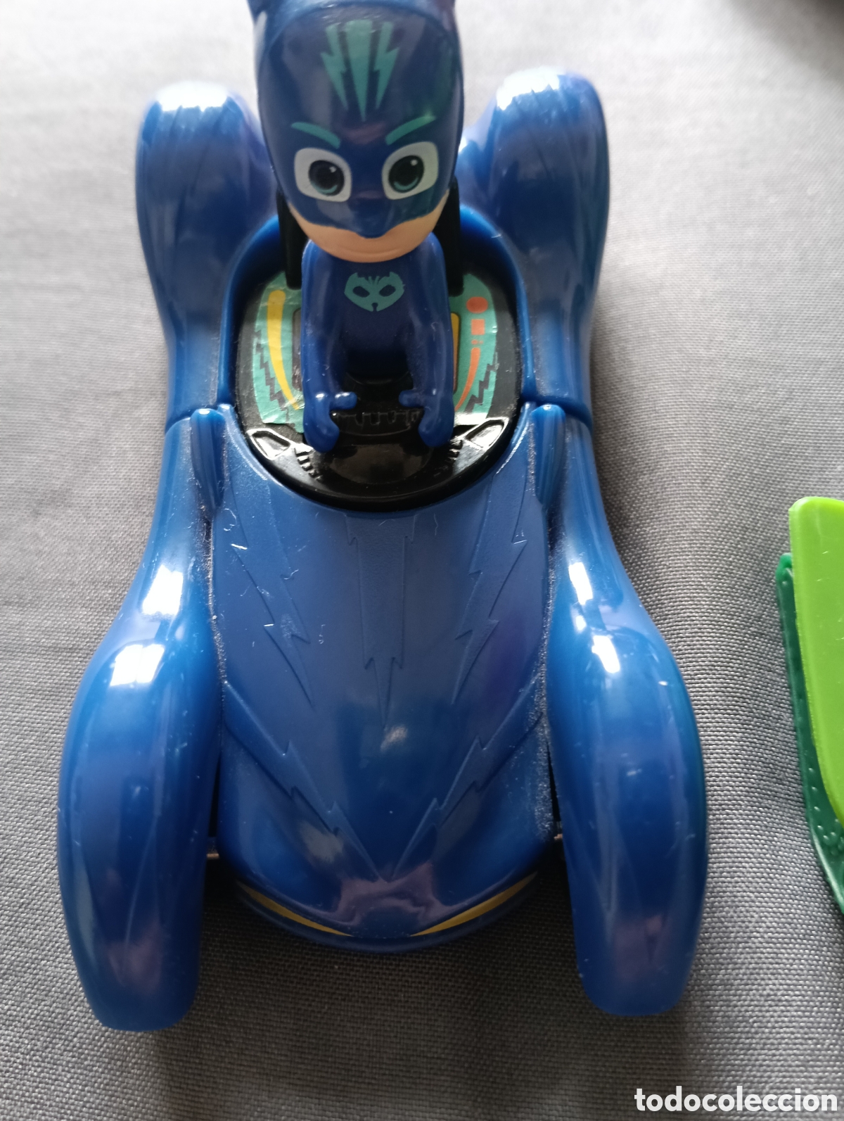 Figuras de acci&oacute;n: Figuras de Huevos Kinder usadas - Foto 2