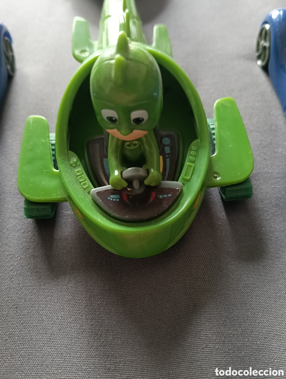 Figuras de acci&oacute;n: Figuras de Huevos Kinder usadas - Foto 3