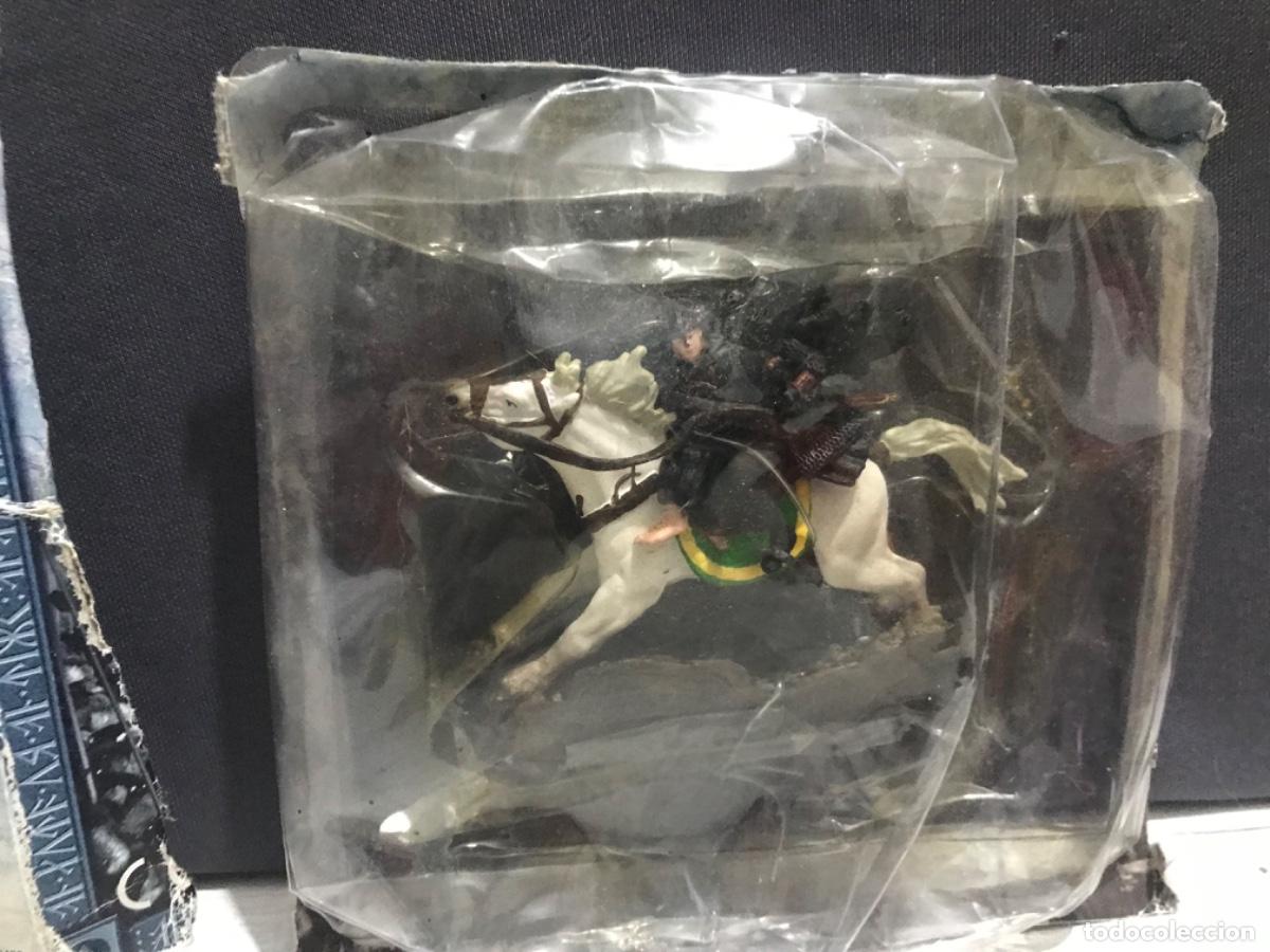 Figuras de acci&oacute;n: Bl&iacute;ster del se&ntilde;or de los anillos Eowy y Merry a caballo - Foto 9