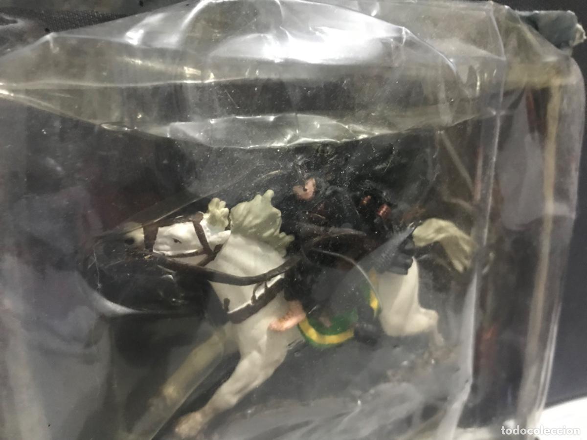Figuras de acci&oacute;n: Bl&iacute;ster del se&ntilde;or de los anillos Eowy y Merry a caballo - Foto 10
