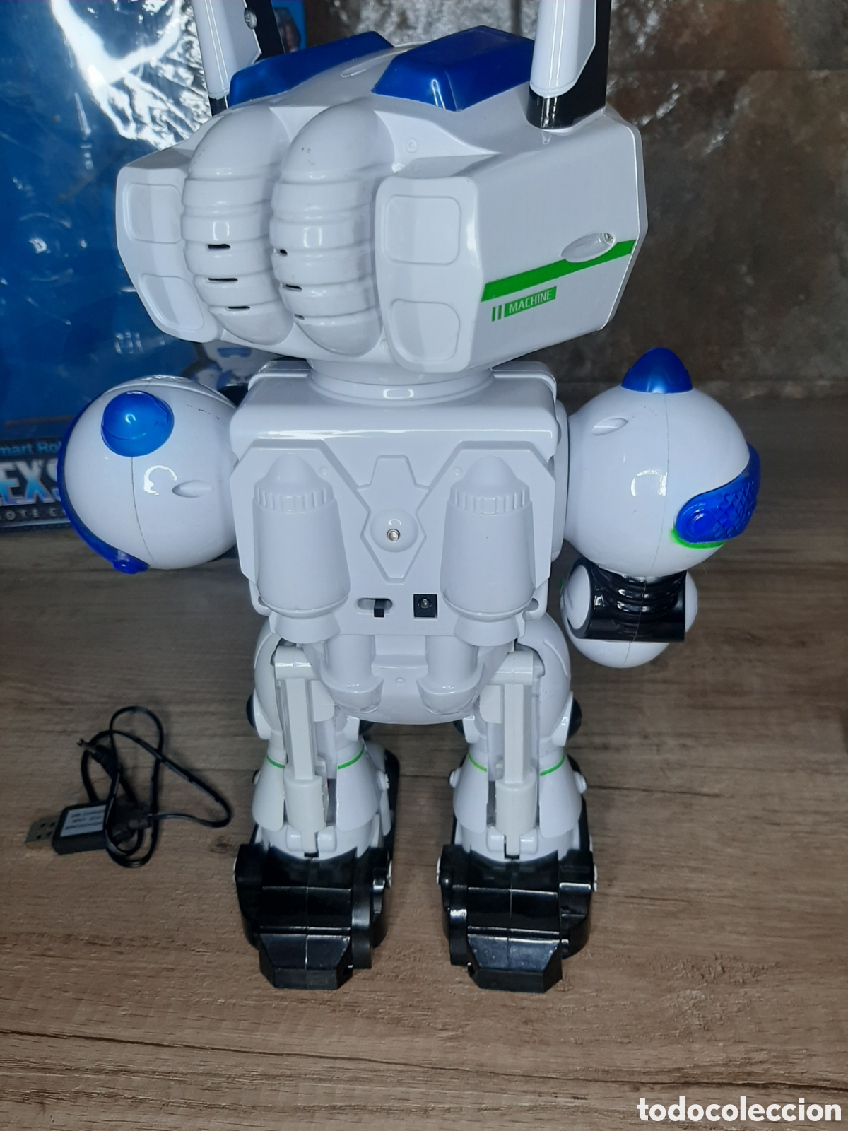 Figuras de acci&oacute;n: Robot Allen pr&aacute;cticamente nuevo - Foto 12