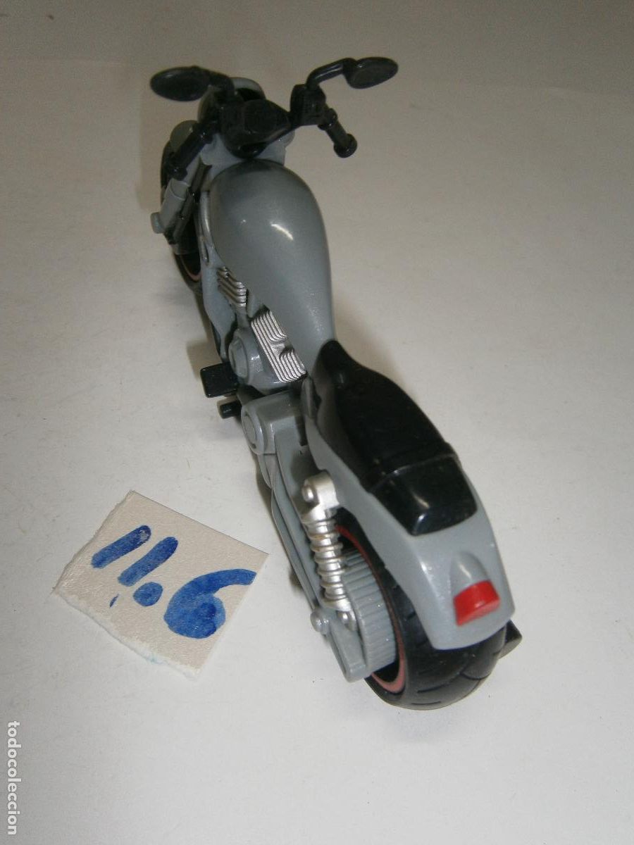 Figuras de acci&oacute;n: MOTO CLASICA BEN 10 ULTIMATE ALIEN - Foto 3