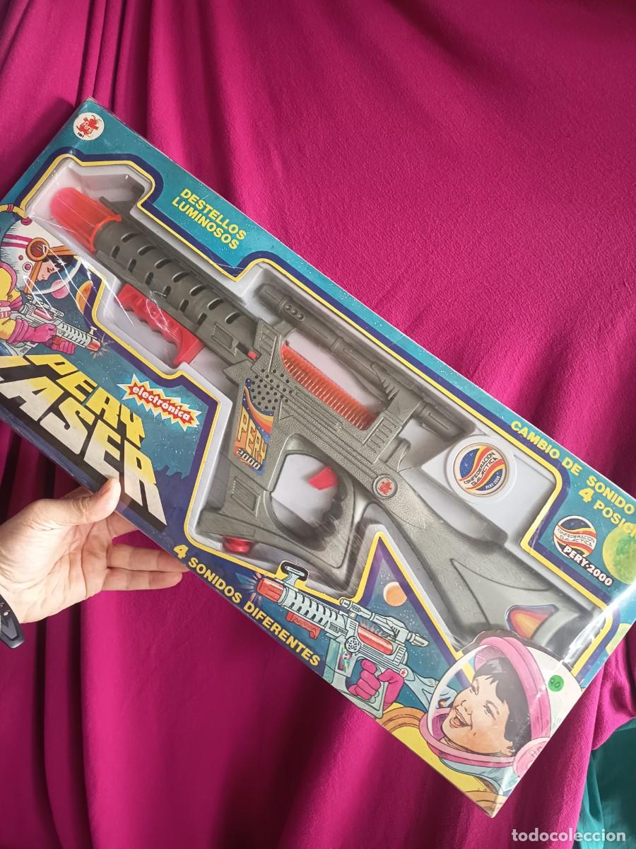Figuras de acci&oacute;n: PISTOLA PERY LASER,( BARVAL) - Foto 1
