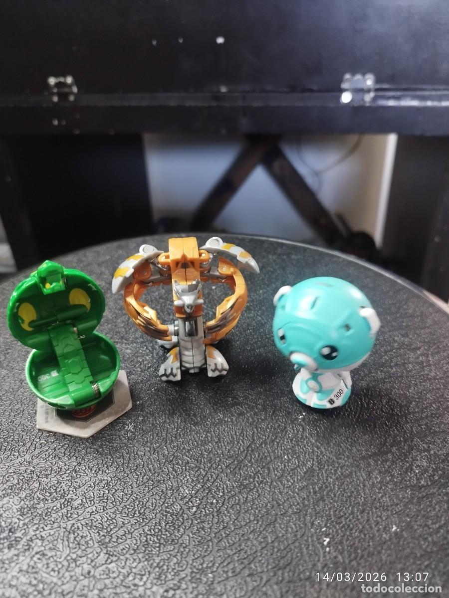 Figuras de acci&oacute;n: Lote de 3 Bakugan + cartas - Foto 2