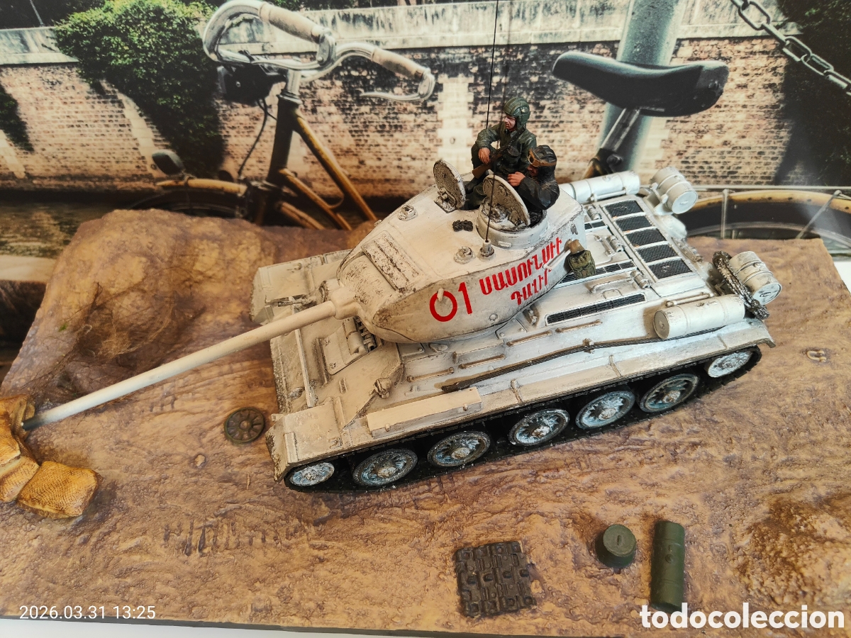Figuras de acci&oacute;n: Tanque Ruso T-34/85, forces of valor, escala 1:32
