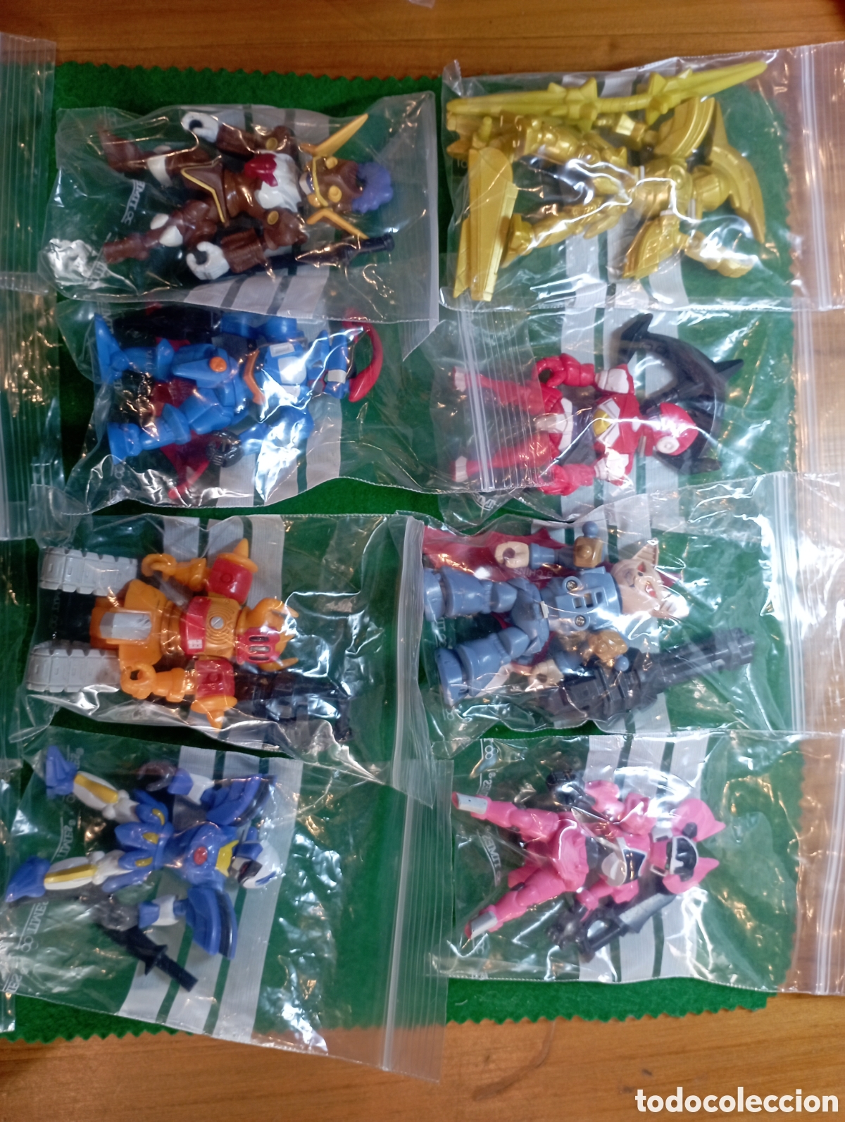 Figuras de acci&oacute;n: Lote 22 figuras diferentes de Little Battlers Experience compradas en Jap&oacute;n