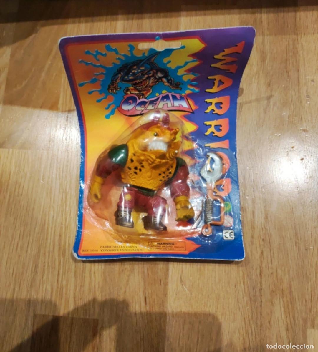 Figuras de acci&oacute;n: antigua figura ocean warrior