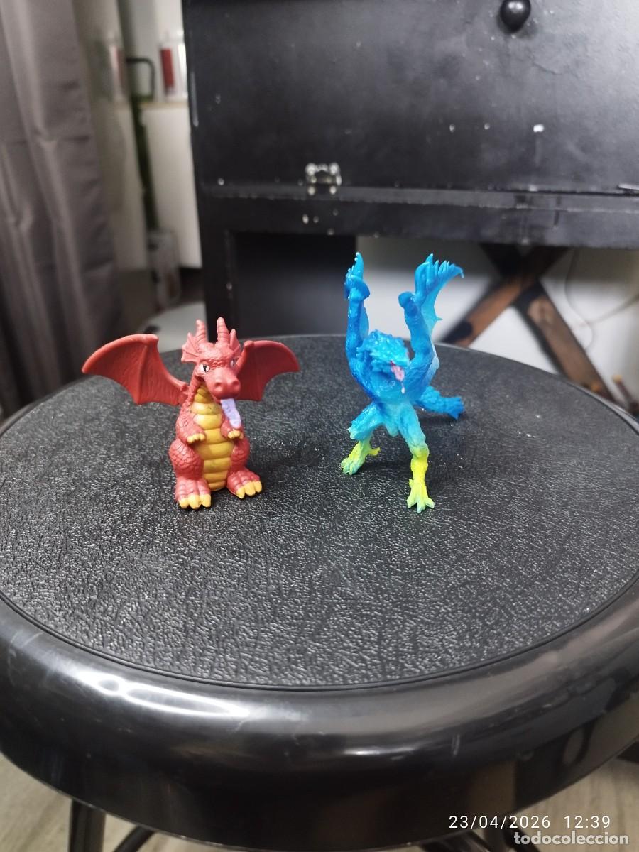 Figuras de acci&oacute;n: 2 Figuras de Dragones