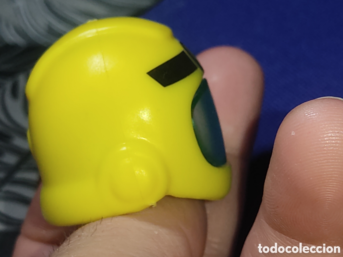 Figuras de acci&oacute;n: Casco de buzo o espacial de mu&ntilde;eco a catalogar. - Foto 2