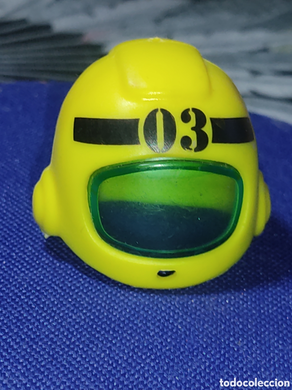 Figuras de acci&oacute;n: Casco de buzo o espacial de mu&ntilde;eco a catalogar. - Foto 3
