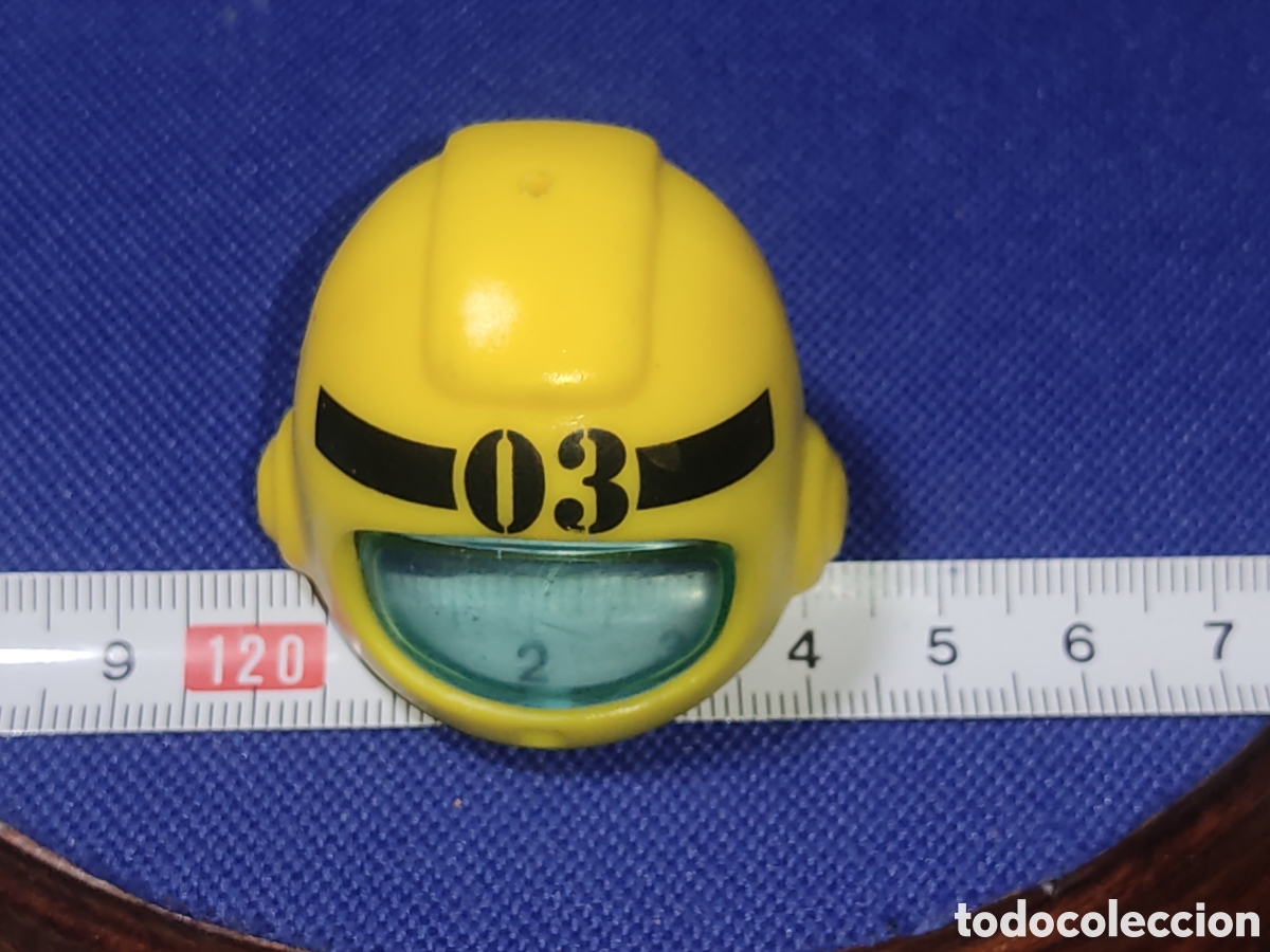 Figuras de acci&oacute;n: Casco de buzo o espacial de mu&ntilde;eco a catalogar. - Foto 9