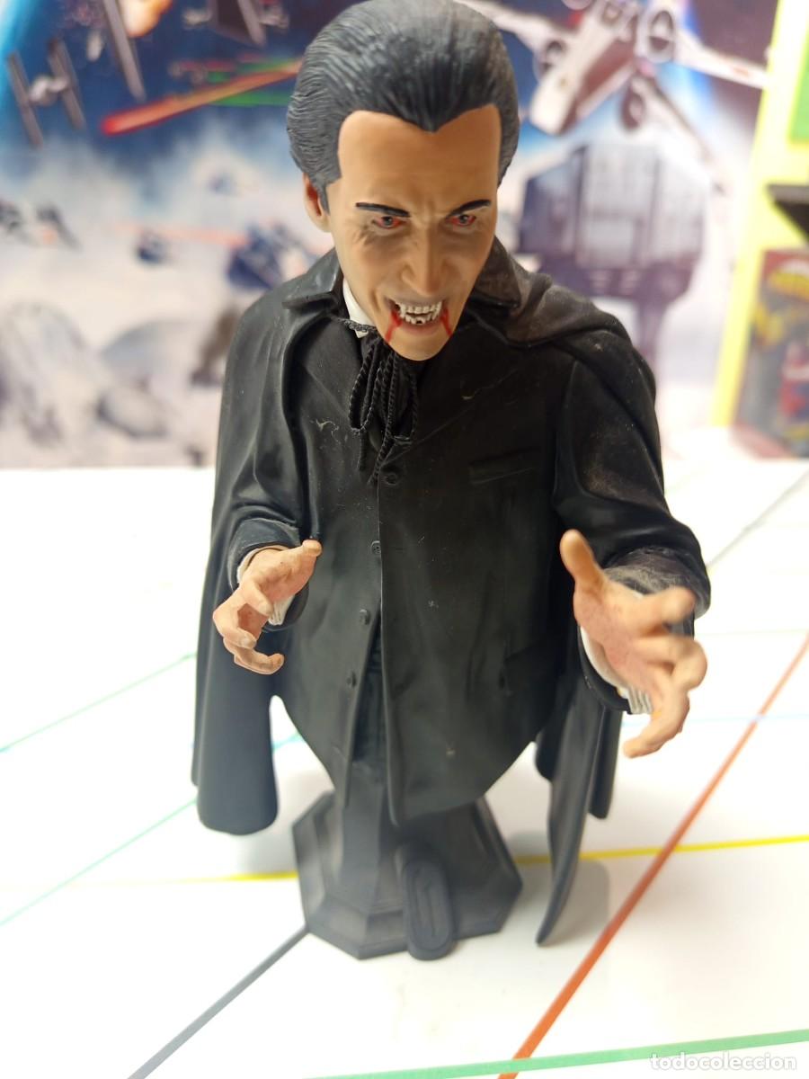 Figuras de acci&oacute;n: Hammer Horror Masterpiece Collection Bust Dracula (Christopher Lee) 20 cm - Foto 1