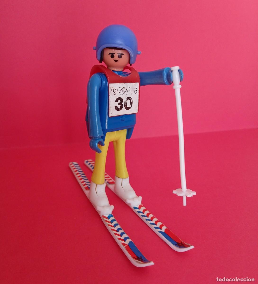 Figuras de acci&oacute;n: Play big (Playbig), Play Kit o Cefa Boys. Conjunto Juegos de invierno. Esquiador